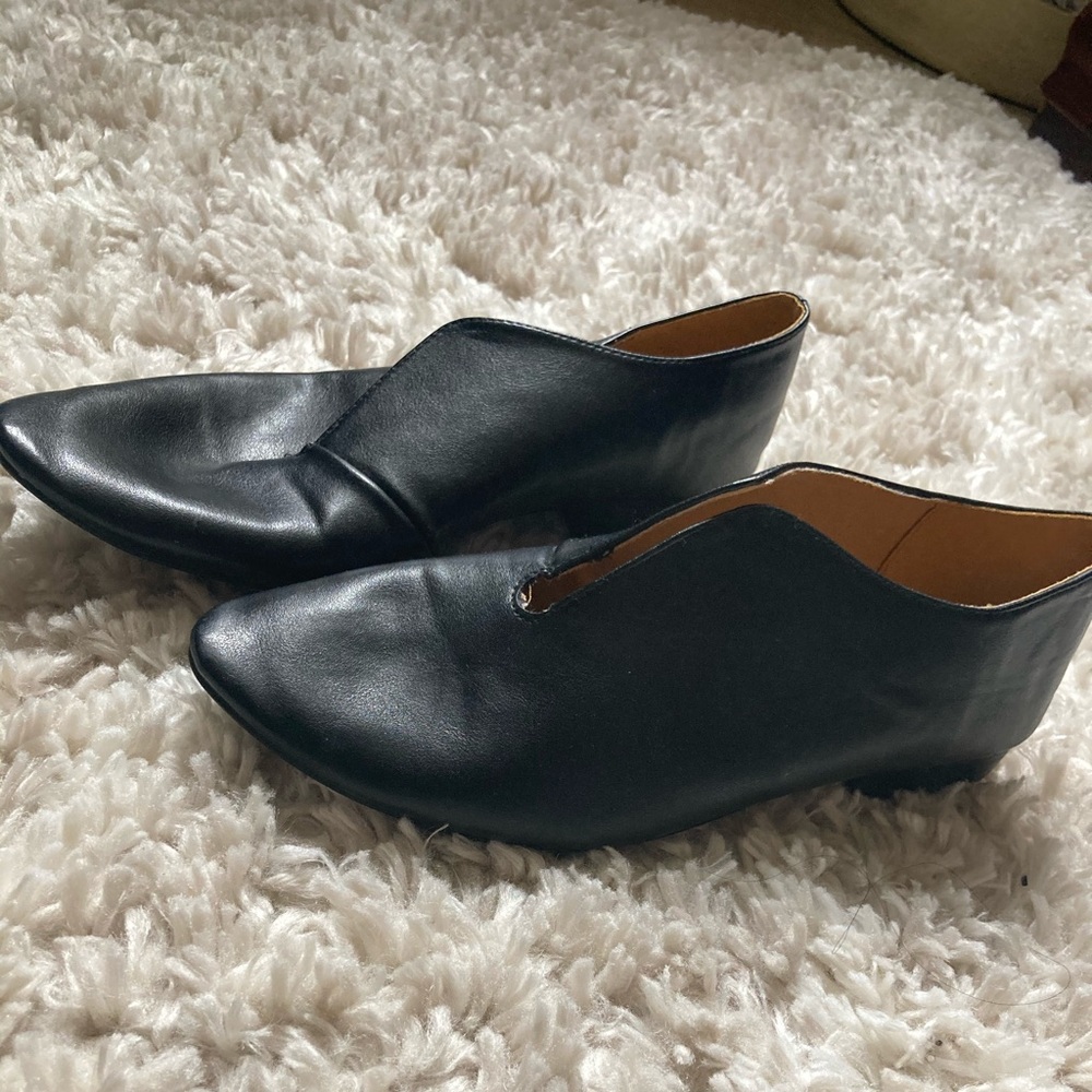 Black shoes.